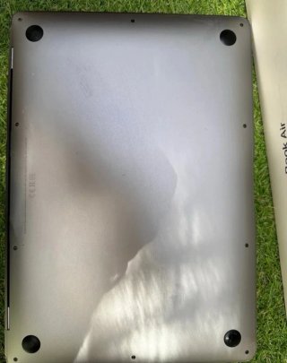 MacBook Air 13" Retina i5 8GB 256GB SSD
