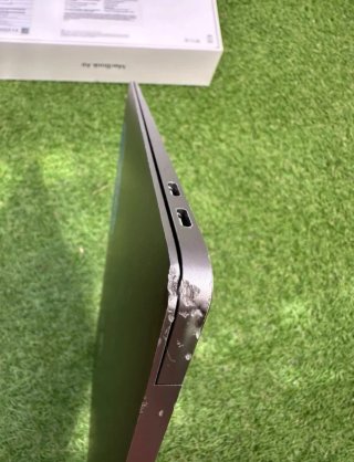 MacBook Air 13" Retina i5 8GB 256GB SSD