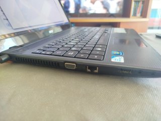 Portátil Acer Aspire 5733z