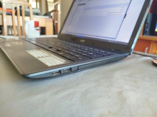 Portátil Acer Aspire 5733z