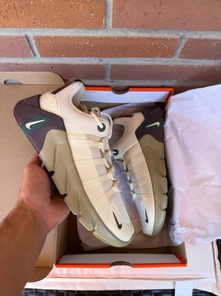 Nike Free Metcon 7 Talla 43 Beige/Verde Oliva