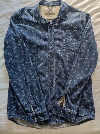 Camisa tejana Zara con estampado de pájaros