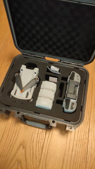 DJI Mini 3 Pro con Maletín y 5 baterías