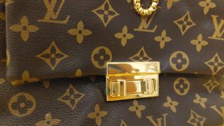 Bolso Louis Vuitton Marrón Dorado