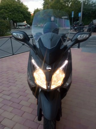 Moto SYM Joymax 300 Negra