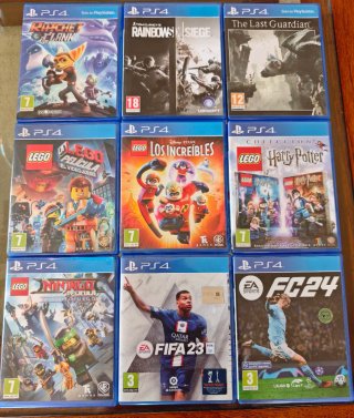 PS4 Slim 1TB + 2 Mandos + 17 giochi