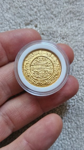 Moneda de oro antigua