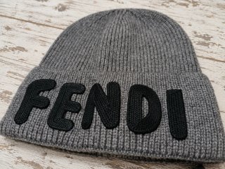 Gorro Fendi Gris
