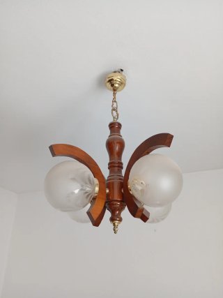 Lámpara de madera y cristal