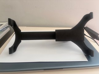 Supporto per tablet da auto