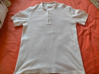 Camiseta Henley de manga corta para hombre