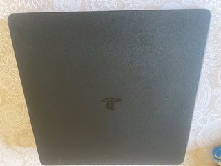 Consola PS4 + 2 Mandos + Juegos