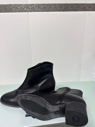 Botines Negros de Mujer