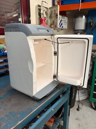 Nevera portátil WAECO MF-18D 12/230V