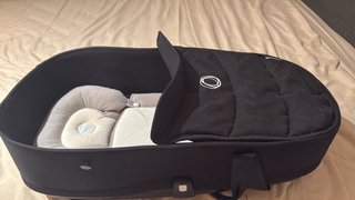 Carrito de bebé Bugaboo negro