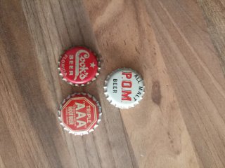 Lotes de chapas de cerveza Cook's, AAA, P.O.M.
