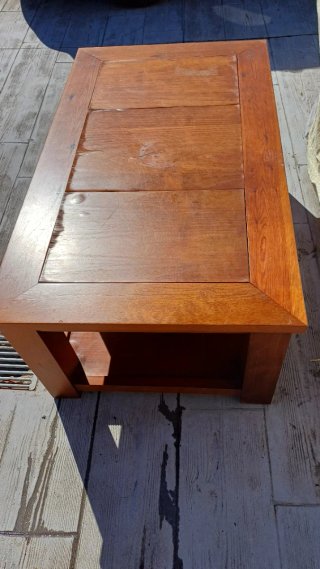 Mesa de Centro de Madera con Cajones