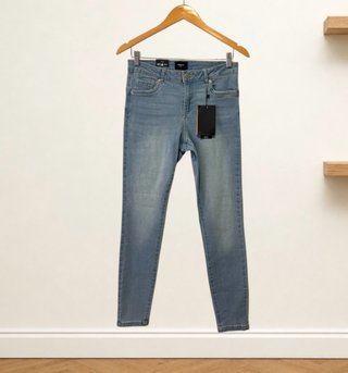 Talla M. Vaquero pitillo VERO MODA “VMALIA”