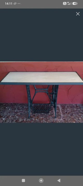 Mesa de hierro forjado Singer