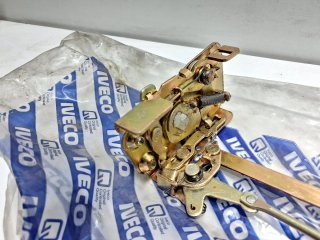 Cerradura y varilla izquierda Iveco Pegaso