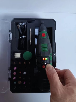 Taladro tipo dremel Parkside con Accesorios