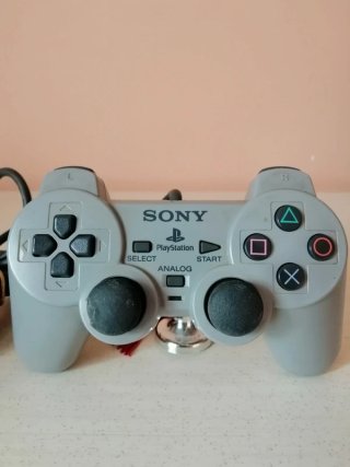 Sony PlayStation 1 (SCPH-7002)