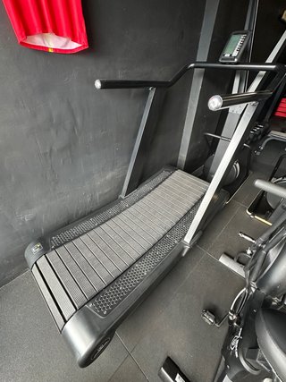 Cinta Curva Titanium Strength