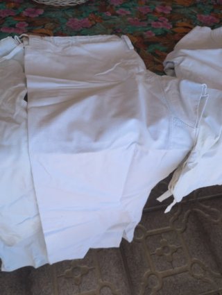 4 Trajes de Judo, Cintos y Guantes Distintas talla