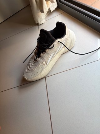 Adidas Bambas Talla 40.5 Beige/Negro