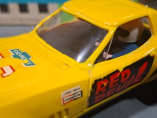 SCALEXTRIC CHEVROLET CORVETTE AMARILLO