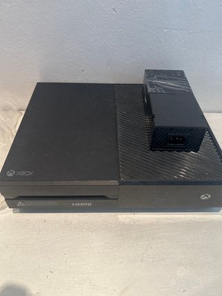 Xbox One, 1 mando y 5 juegos