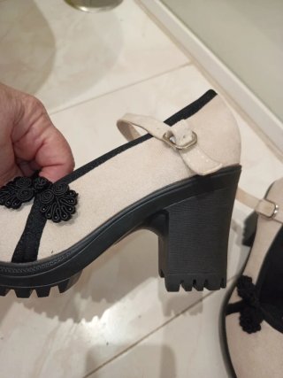 Zapatos con Plataforma Beige y Negro