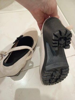 Zapatos con Plataforma Beige y Negro