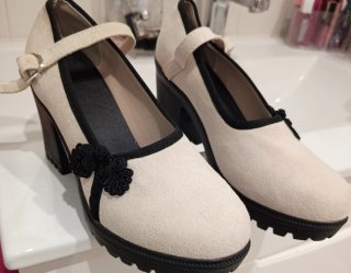 Zapatos con Plataforma Beige y Negro