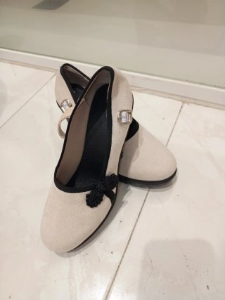 Zapatos con Plataforma Beige y Negro