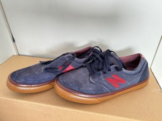Tenis New Balance Vintage Azul/Rojo