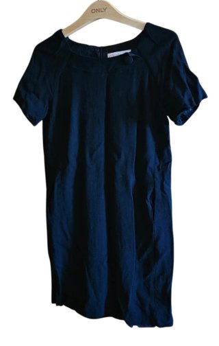 Vestido negro Purificación García