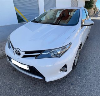 Toyota Auris 2014