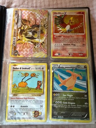 Set di 4 carte Pokémon