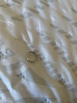 Anillo plateado liso