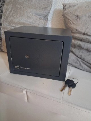 Caja fuerte Standers 4L