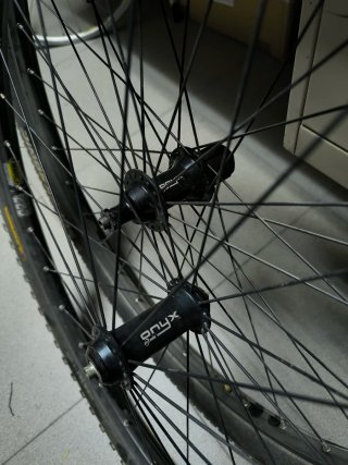 Ruedas Mavic 225 con bujes DT Swiss Onyx 26