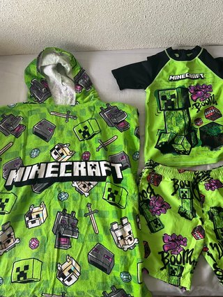 Bañador infantil Minecraft con toalla