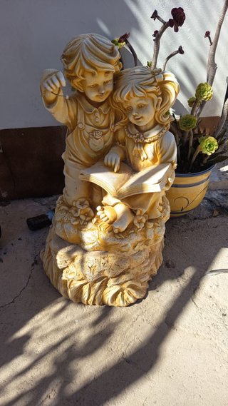 Figura Decorativa Niños Leyendo