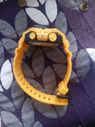 Reloj Casio G-Shock Protection Amarillo