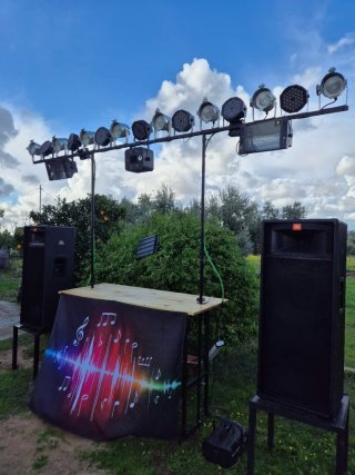 Equipo de Sonido e Iluminación Profesional