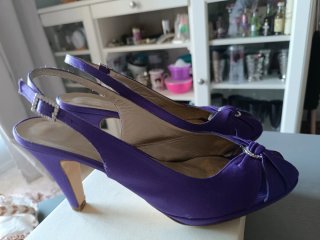 Sandalias moradas tacón T.41