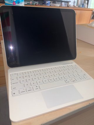 iPad 10ª Gen 256GB Argento + Apple Pencil + Tastiera