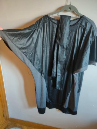 Vestido negro con cinturón