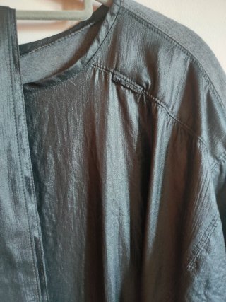 Vestido negro con cinturón